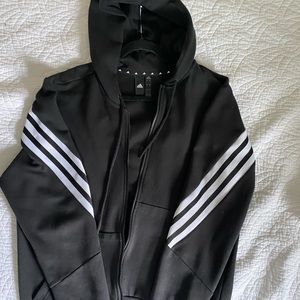 Adidas zip Hoodie, L